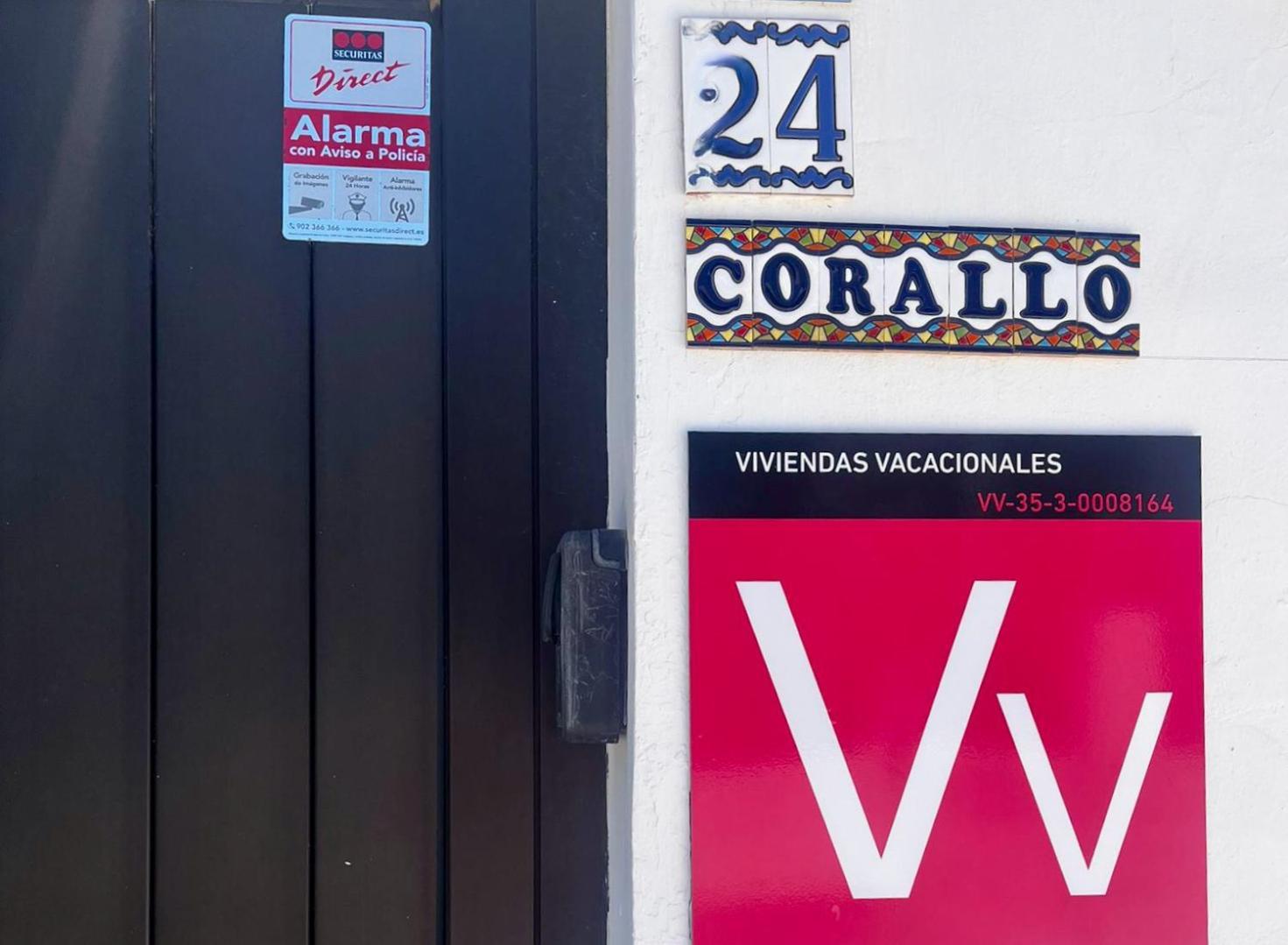 Corallo-50m From The Artdesign Puerto del Carmen (Lanzarote)